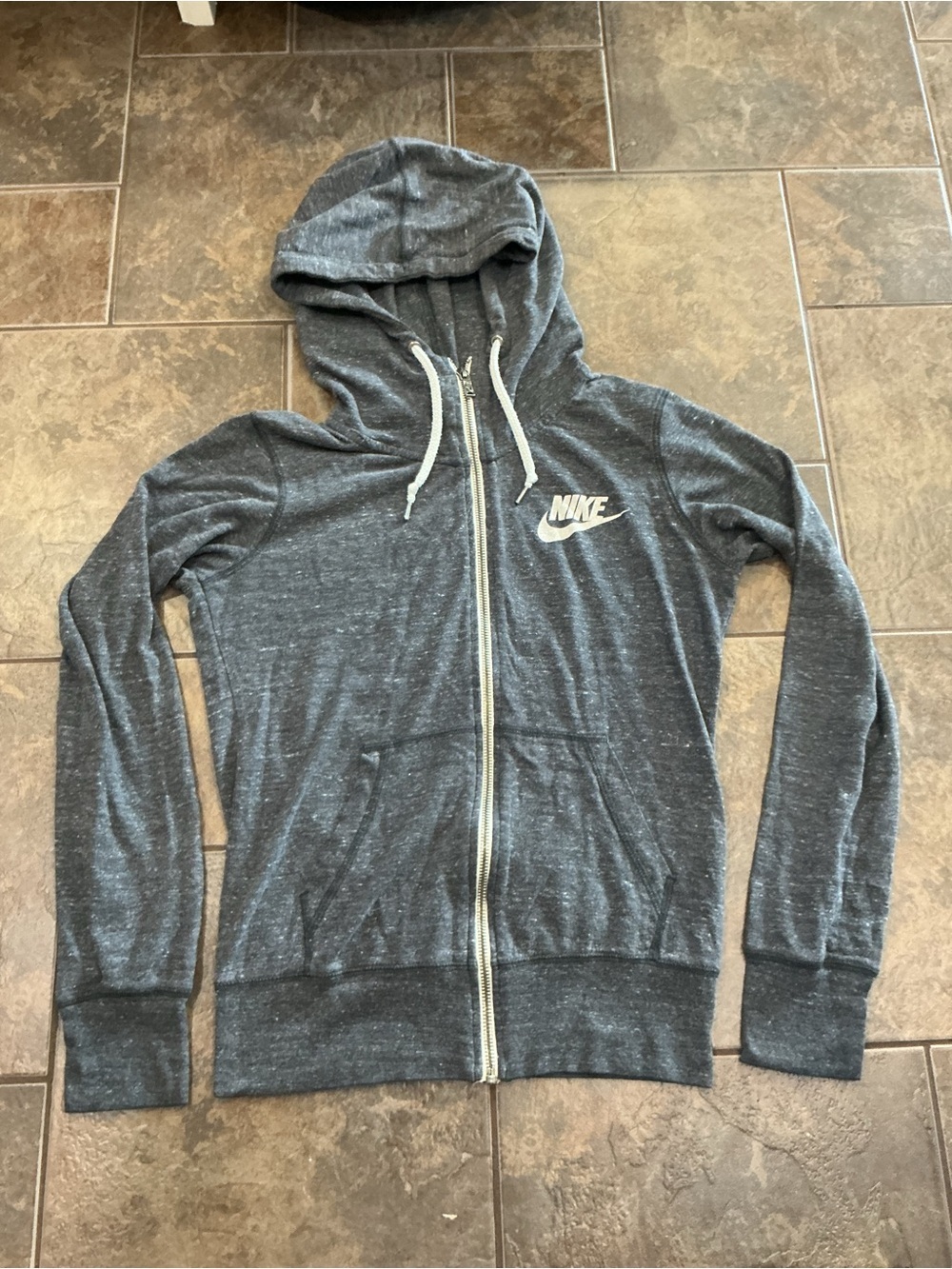 🥵 Nike Dark Heather Gray Full-Zip Hoodie with White Logo
